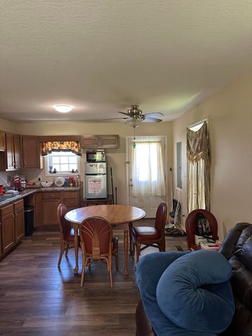 372 Rolling Acres Drive, Monticello, KY 42633