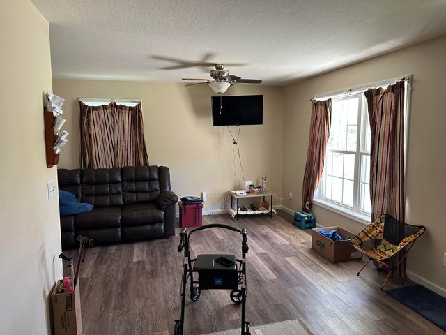 372 Rolling Acres Drive, Monticello, KY 42633