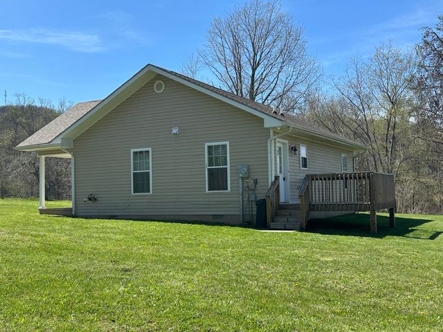 372 Rolling Acres Drive, Monticello, KY 42633