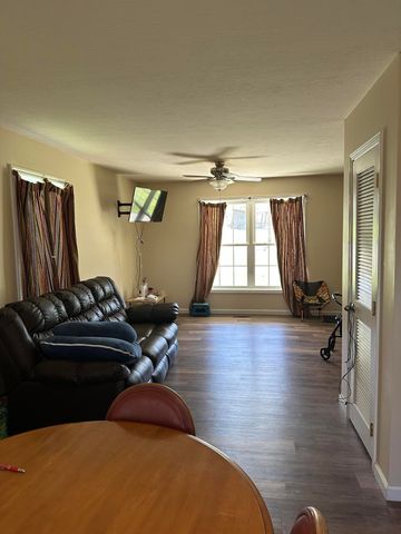 372 Rolling Acres Drive, Monticello, KY 42633