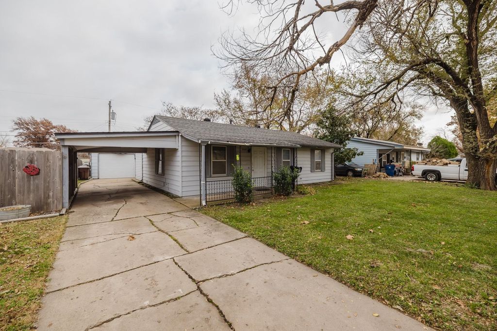 5240 S Ash St., Wichita, KS 67216