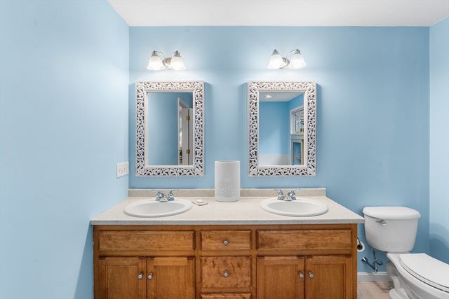 15 Gervais Way, Uxbridge, MA 01569