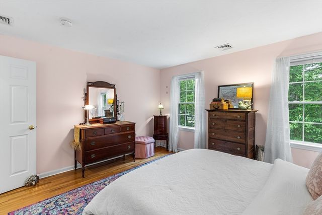 15 Gervais Way, Uxbridge, MA 01569