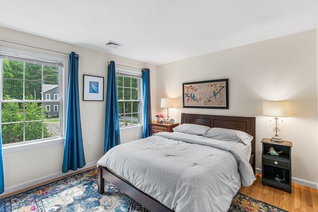 15 Gervais Way, Uxbridge, MA 01569