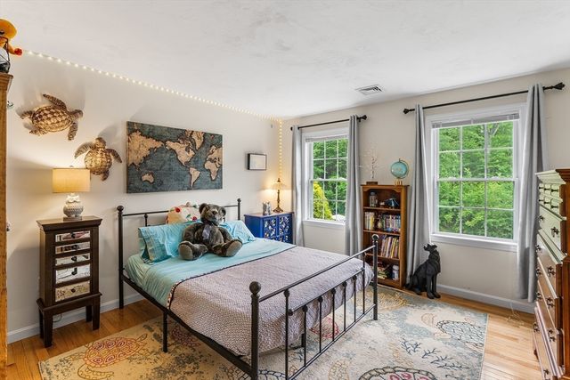 15 Gervais Way, Uxbridge, MA 01569