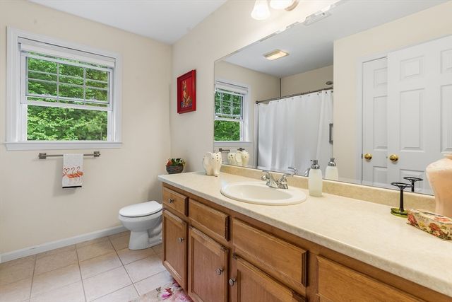 15 Gervais Way, Uxbridge, MA 01569