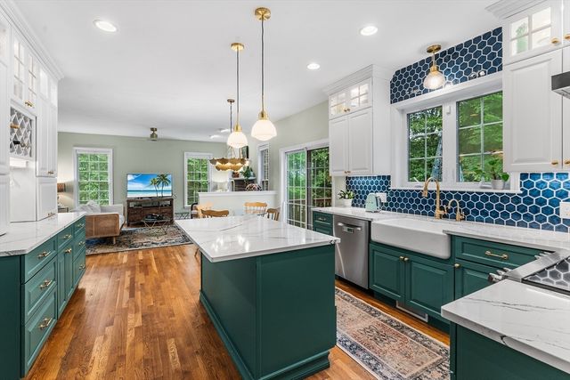 15 Gervais Way, Uxbridge, MA 01569