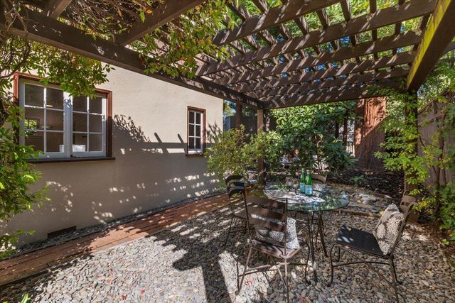 215 Warren Road, San Mateo, CA 94402