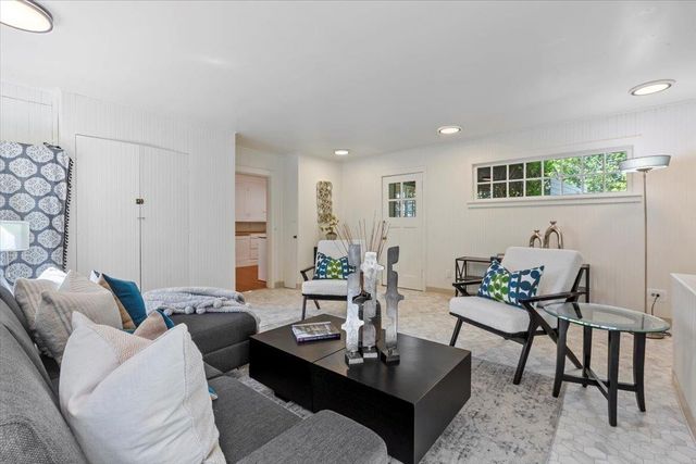 215 Warren Road, San Mateo, CA 94402
