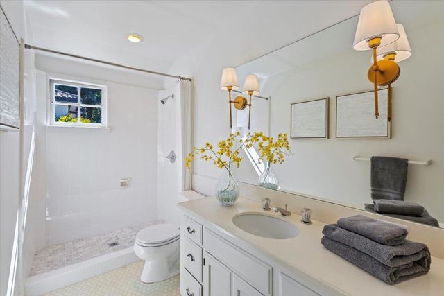 215 Warren Road, San Mateo, CA 94402