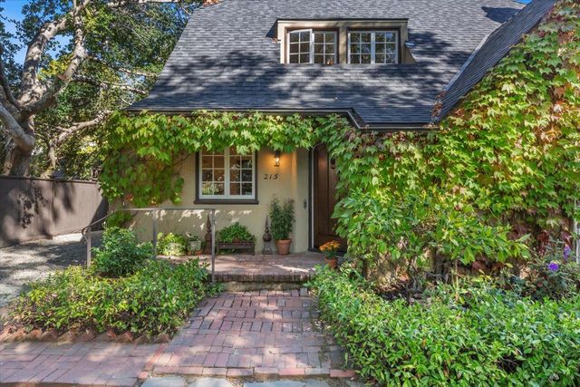 215 Warren Road, San Mateo, CA 94402