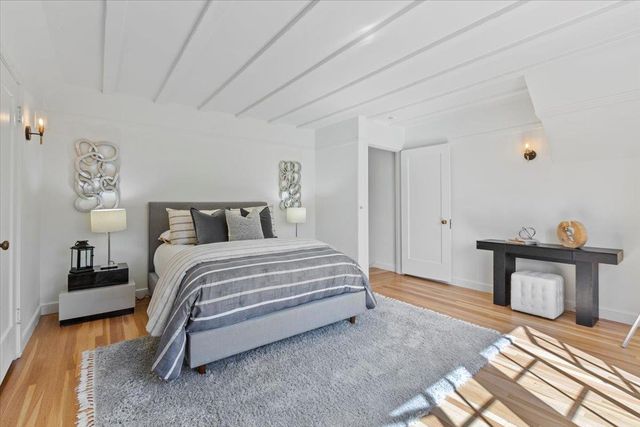 215 Warren Road, San Mateo, CA 94402