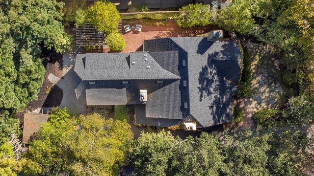 215 Warren Road, San Mateo, CA 94402