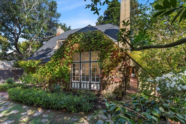 215 Warren Road, San Mateo, CA 94402