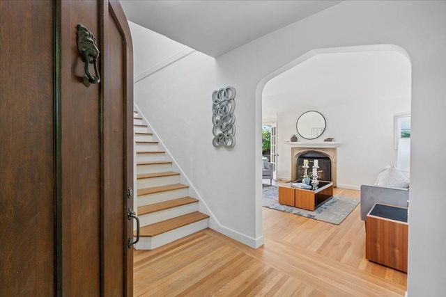 215 Warren Road, San Mateo, CA 94402