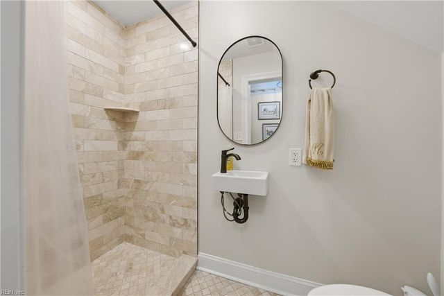 3769 Little Neck PT, Virginia Beach, VA 23452