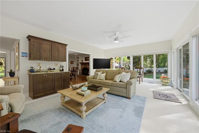 3769 Little Neck PT, Virginia Beach, VA 23452