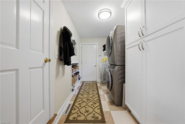 3769 Little Neck PT, Virginia Beach, VA 23452