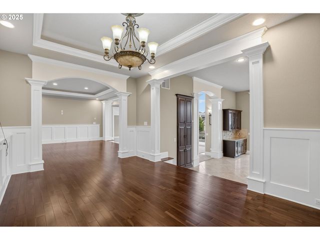 3828 Nw DEVOTO Ln, Portland, OR 97229