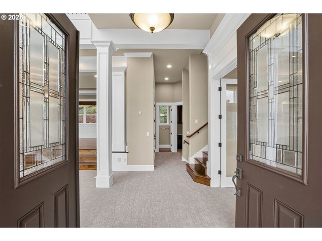 3828 Nw DEVOTO Ln, Portland, OR 97229