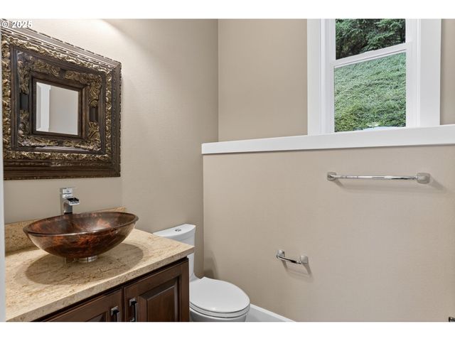 3828 Nw DEVOTO Ln, Portland, OR 97229