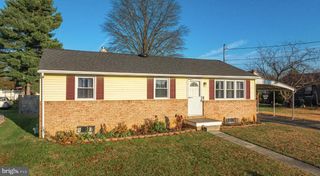 110 S BLETTNER AVE, Hanover, PA 17331