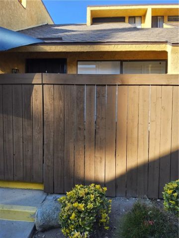 435 W 9th B3, Upland, CA 91786
