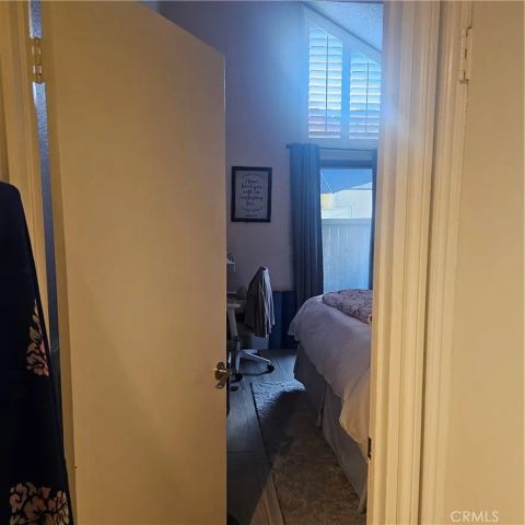 435 W 9th B3, Upland, CA 91786