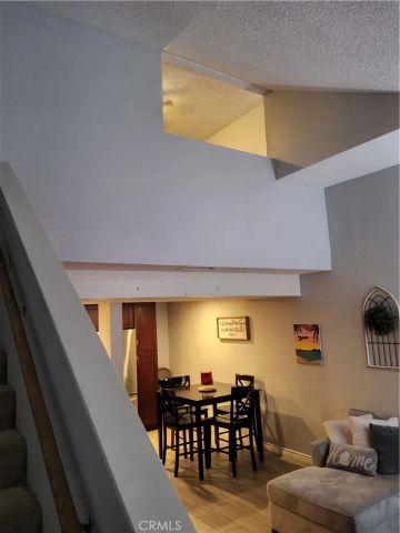 435 W 9th B3, Upland, CA 91786