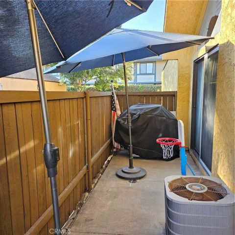 435 W 9th B3, Upland, CA 91786