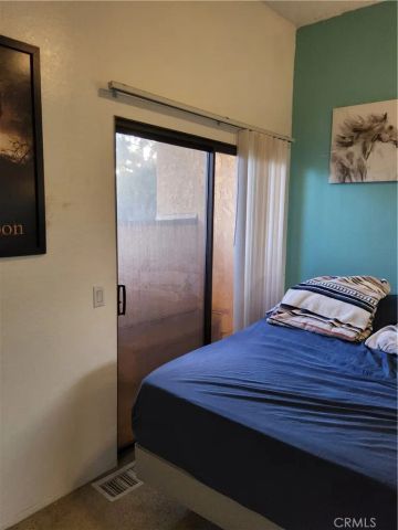 435 W 9th B3, Upland, CA 91786