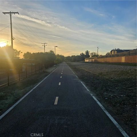 435 W 9th B3, Upland, CA 91786