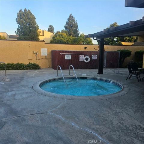 435 W 9th B3, Upland, CA 91786