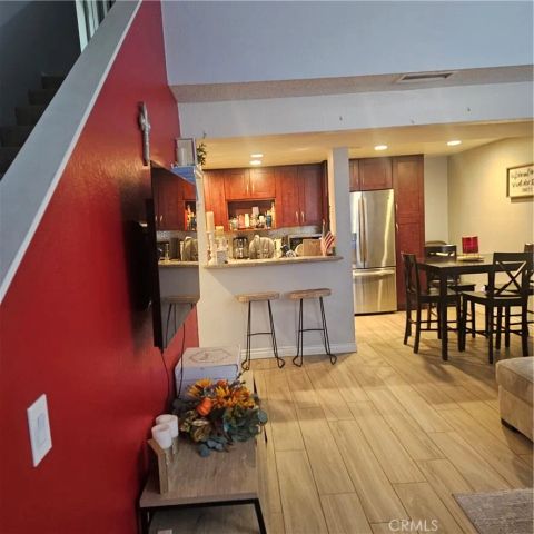 435 W 9th B3, Upland, CA 91786