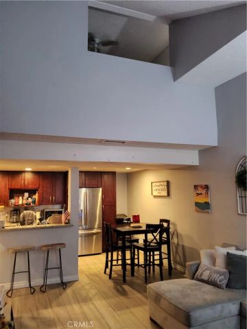 435 W 9th B3, Upland, CA 91786