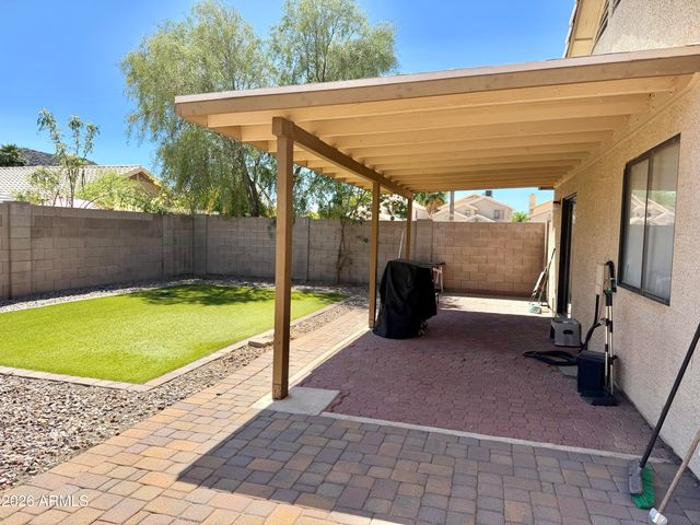 2111 E WILLIAMS Drive, Phoenix, AZ 85024