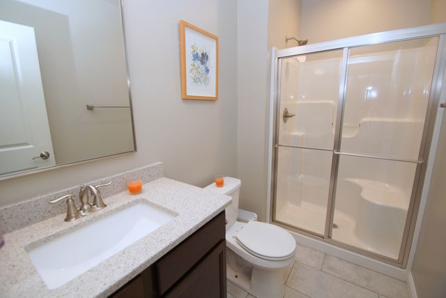 5525 WILLMEYER Drive, Bettendorf, IA 52722