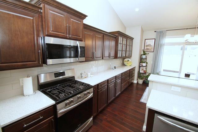 5525 WILLMEYER Drive, Bettendorf, IA 52722