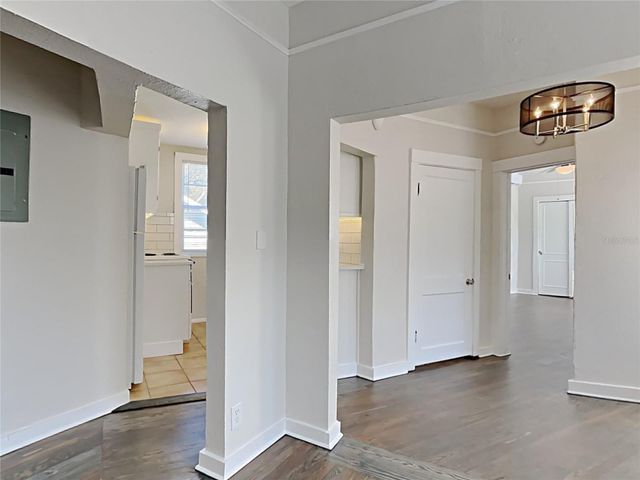 2305 W TEXAS AVENUE 1, Tampa, FL 33629