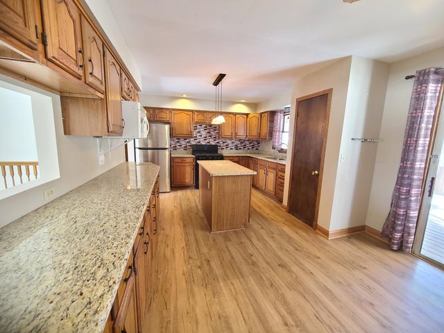 13291 County Rd 700 W, Demotte, IN 46310