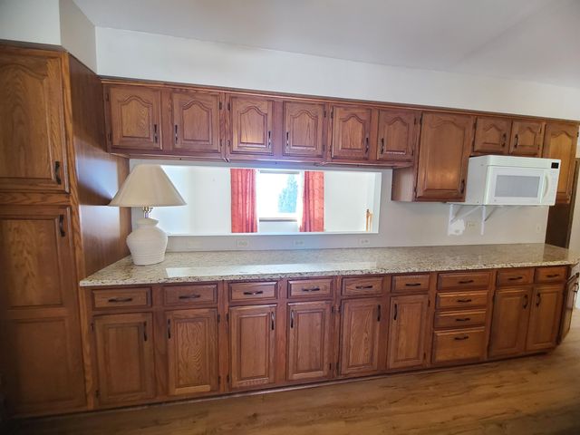 13291 County Rd 700 W, Demotte, IN 46310