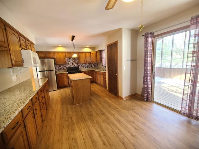 13291 County Rd 700 W, Demotte, IN 46310