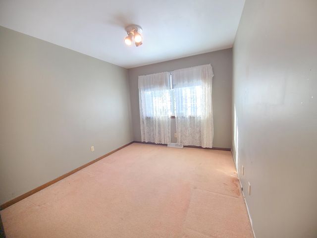 13291 County Rd 700 W, Demotte, IN 46310