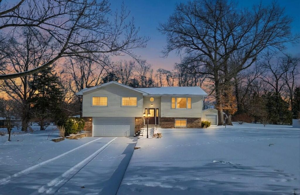 13291 County Rd 700 W, Demotte, IN 46310