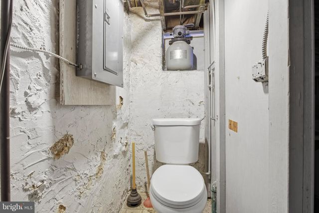 224 PARKER AVE, Upper Darby, PA 19082