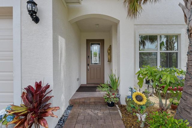 1265 NW Leonardo Circle, Port St Lucie, FL 34986