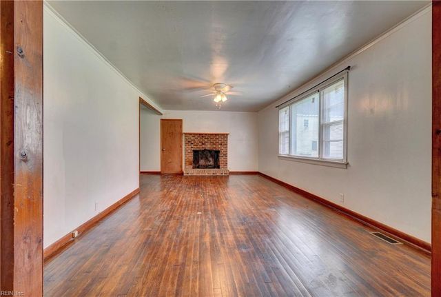 1629 Shillelagh RD, Chesapeake, VA 23323