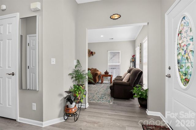 1811 Jeffrey Bryan Drive, Charlotte, NC 28213