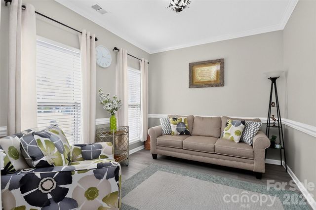 1811 Jeffrey Bryan Drive, Charlotte, NC 28213