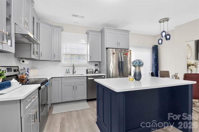 1811 Jeffrey Bryan Drive, Charlotte, NC 28213